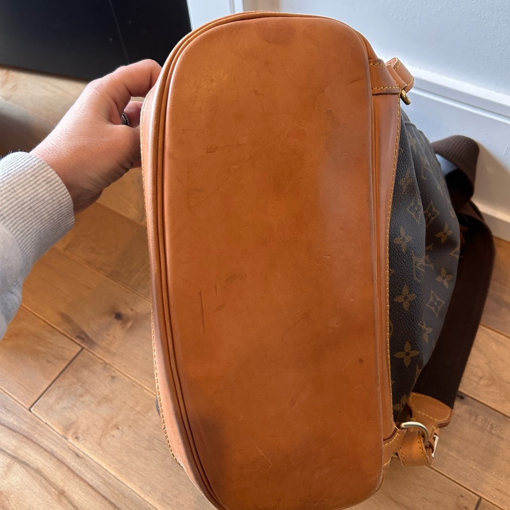 SOLD ‼️Authentic Louis Vuitton Montsouris GM - Picture 10 of 13